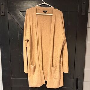 Simply Vera Women's Tan Open Front Sweater